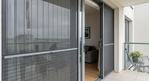 Beytepe Bölgesi Daire Pencereleri İçin Uzun Ömürlü Pileli Sineklik Modelleri thumb